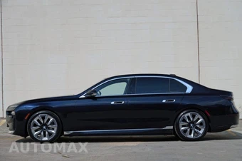 2023 BMW i7 xDrive60 - miniatura 7