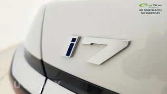 2023 BMW i7 xDrive60 - miniatura 33
