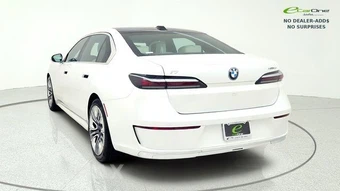 2023 BMW i7 xDrive60 - miniatura 7
