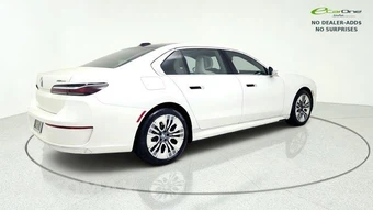 2023 BMW i7 xDrive60 - miniatura 9