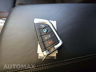 2023 BMW M3 Sedan Competition xDrive – miniatura 8