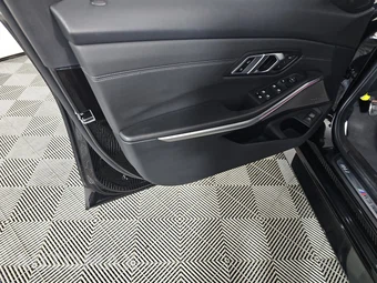 2023 BMW M3 Sedan – miniatura 9