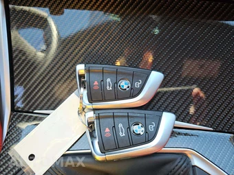 2023 BMW M3 Sedan - miniatura 8