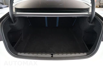 2023 BMW M4 Coupe Competition – miniatura 37