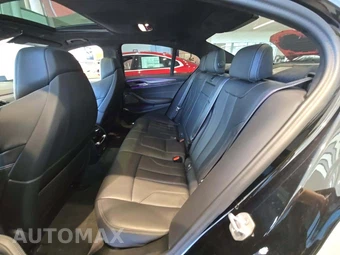 2023 BMW M5 Sedan – miniatura 13