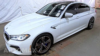 2023 BMW M5 Sedan