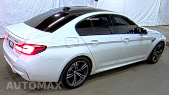 2023 BMW M5 Sedan – miniatura 4