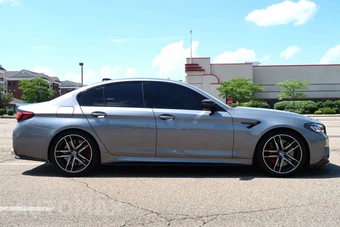 2023 BMW M5 Sedan – miniatura 8