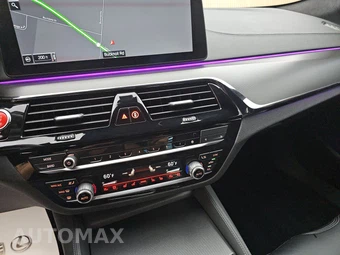 2023 BMW M5 Sedan – miniatura 11