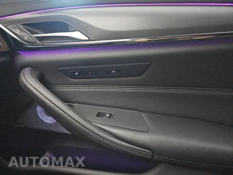 2023 BMW M5 Sedan – miniatura 9