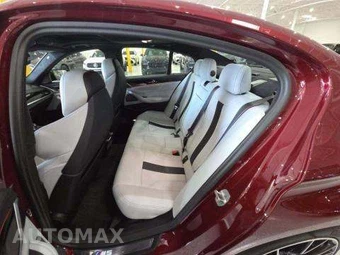2023 BMW M5 Sedan – miniatura 13