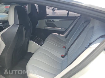 2023 BMW M8 Gran Coupe Competition Sedan – miniatura 13