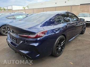 2023 BMW M8 Gran Coupe Competition Sedan – miniatura 3
