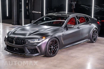 2023 BMW M8 Gran Coupe Competition Sedan - miniatura 3