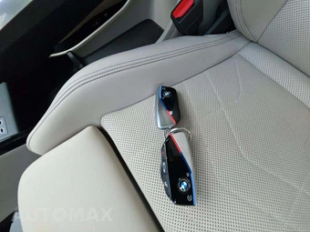 2023 BMW X1 Sports Activity Vehicle xDrive28i M SPORT LINE - miniatura 8