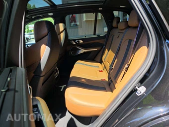 2023 BMW X5 M Sports Activity Vehicle – miniatura 13