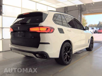 2023 BMW X5 Sports Activity Vehicle M50i - miniatura 4