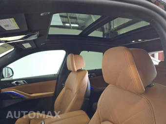 2023 BMW X6 Sports Activity Coupe M50i - miniatura 17