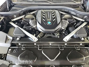 2023 BMW X6 Sports Activity Coupe M50i - miniatura 15