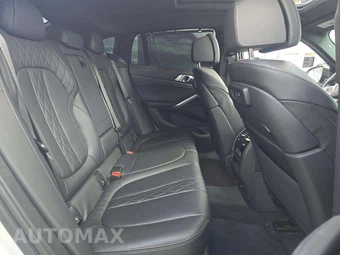 2023 BMW X6 Sports Activity Coupe M50i – miniatura 16