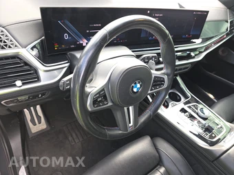 2023 BMW X7 Sports Activity Vehicle M60i – miniatura 10