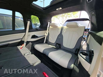 2023 BMW X7 Sports Activity Vehicle M60i – miniatura 14