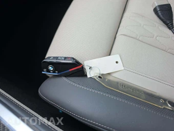 2023 BMW X7 Sports Activity Vehicle M60i – miniatura 8