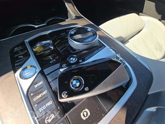 2023 BMW X7 Sports Activity Vehicle xDrive40i - miniatura 8