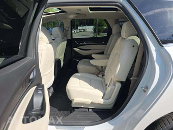 2023 Buick Enclave Avenir 1SP - miniatura 10