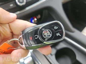 2023 Buick Enclave Avenir 1SP - miniatura 5