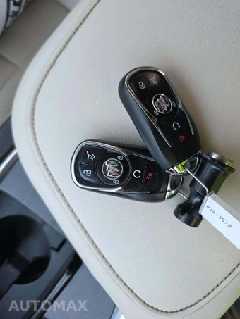 2023 Buick Enclave Essence 1SL – miniatura 8