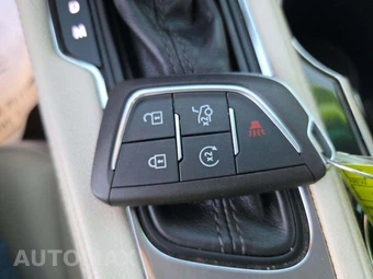 2023 Cadillac CT4 Luxury 1SB - miniatura 5