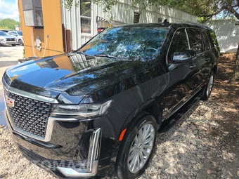 2023 Cadillac Escalade ESV Luxury 1SA
