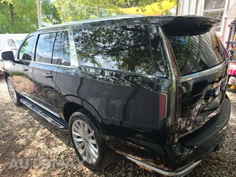 2023 Cadillac Escalade ESV Luxury 1SA - miniatura 2