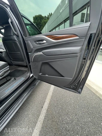 2023 Cadillac Escalade ESV Luxury 1SA - miniatura 13