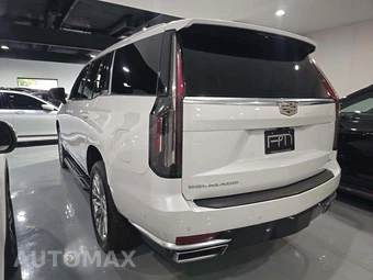 2023 Cadillac Escalade Premium Luxury 1SB - miniatura 2