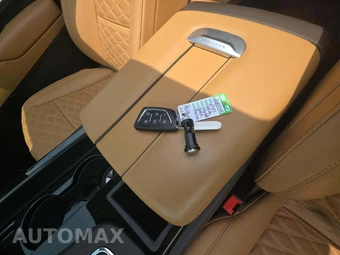 2023 Cadillac Escalade Premium Luxury 1SB - miniatura 8