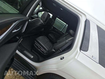 2023 Cadillac Escalade Premium Luxury Platinum 1SG - miniatura 13