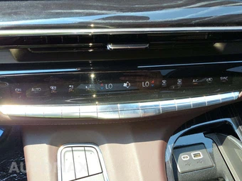 2023 Cadillac Escalade V-Series 1SD - miniatura 22