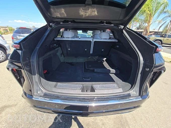2023 Cadillac LYRIQ Luxury 1SD - miniatura 14
