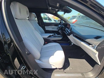 2023 Cadillac LYRIQ Luxury 1SD - miniatura 18