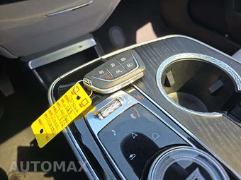 2023 Cadillac LYRIQ Luxury 1SD - miniatura 8