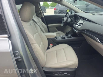 2023 Cadillac XT4 Premium Luxury 1SD - miniatura 8