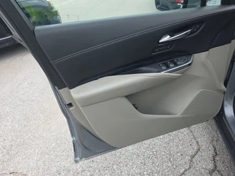2023 Cadillac XT4 Premium Luxury 1SD - miniatura 9