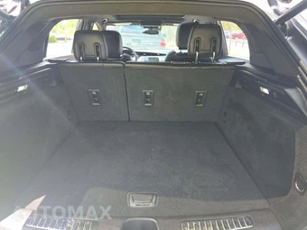 2023 Cadillac XT4 Sport 1SG - miniatura 8