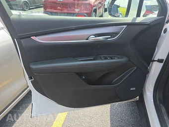 2023 Cadillac XT5 Luxury 1SA - miniatura 9