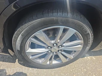 2023 Cadillac XT6 Premium Luxury 1SD - miniatura 8