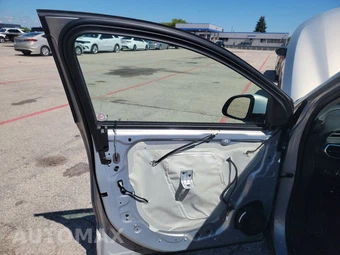 2023 Chevrolet Bolt EUV LT 2LT - miniatura 9