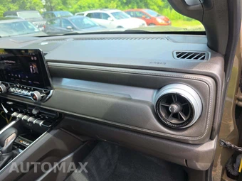 2023 Chevrolet Colorado LT Crew Cab Medium Bed 4LT - miniatura 16