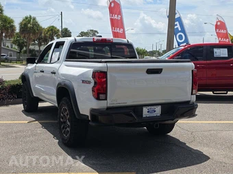 2023 Chevrolet Colorado Trail Boss Crew Cab Medium Bed 0TR - miniatura 2